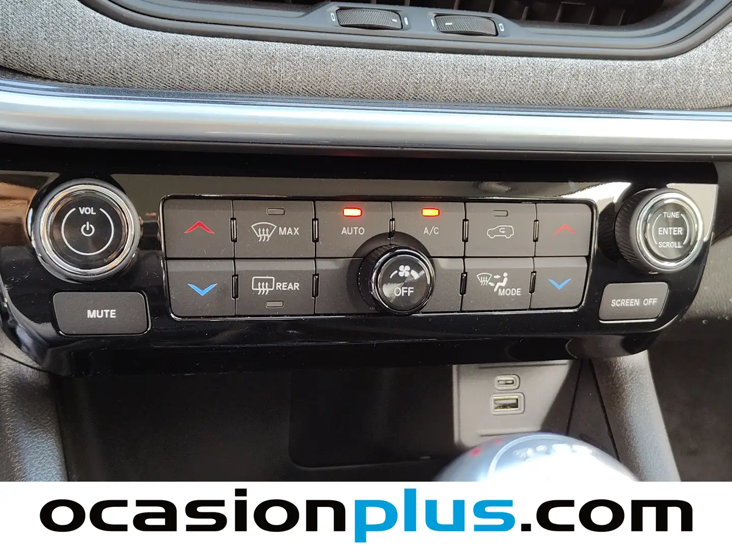 Foto Jeep Compass Jeep Compass 1.3 Gse T4 Longitude FWD MT (130 CV)