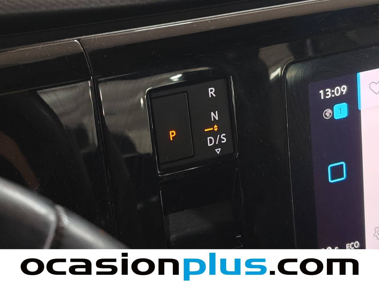 Volkswagen Multivan Volkswagen Multivan 1.4 TSI PHEV Batalla Corta (218 CV) DSG 7 Plazas de segunda mano