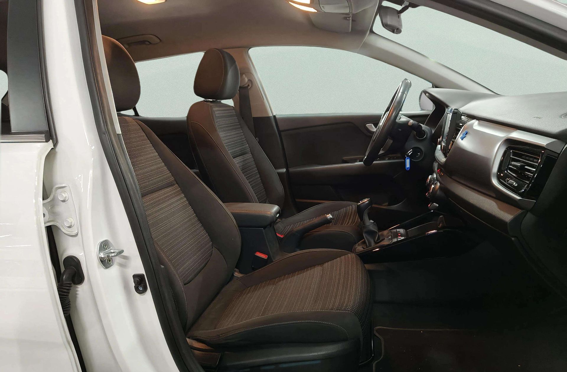 Kia Stonic 1.0 T-GDi Drive - foto 18