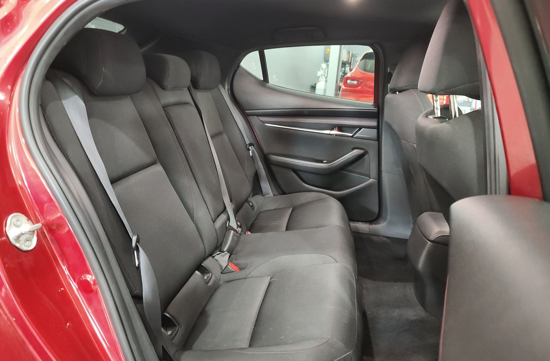 Mazda Mazda3 2.0 e-SKYACTIV-G Homura - foto 17