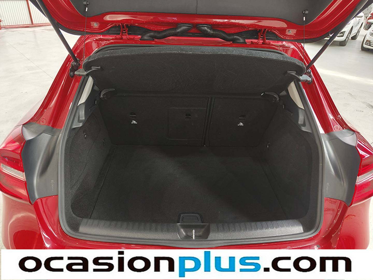 Foto Mercedes GLA Mercedes-Benz GLA 200 d Urban (136 CV)