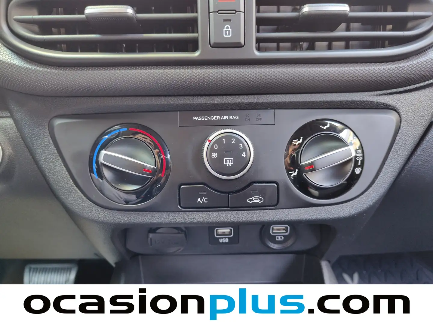 Foto Hyundai i10 Hyundai i10 1.2 Tecno AT (84 CV)