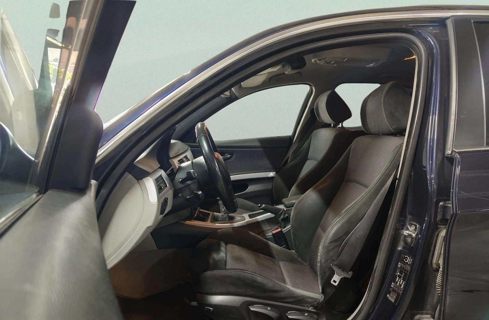 BMW Serie 3 325i - foto 9