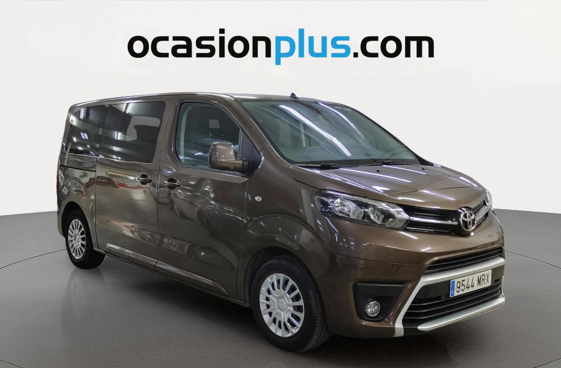Toyota Proace Verso 2.0D VX Plus Shuttle L1 - foto 2