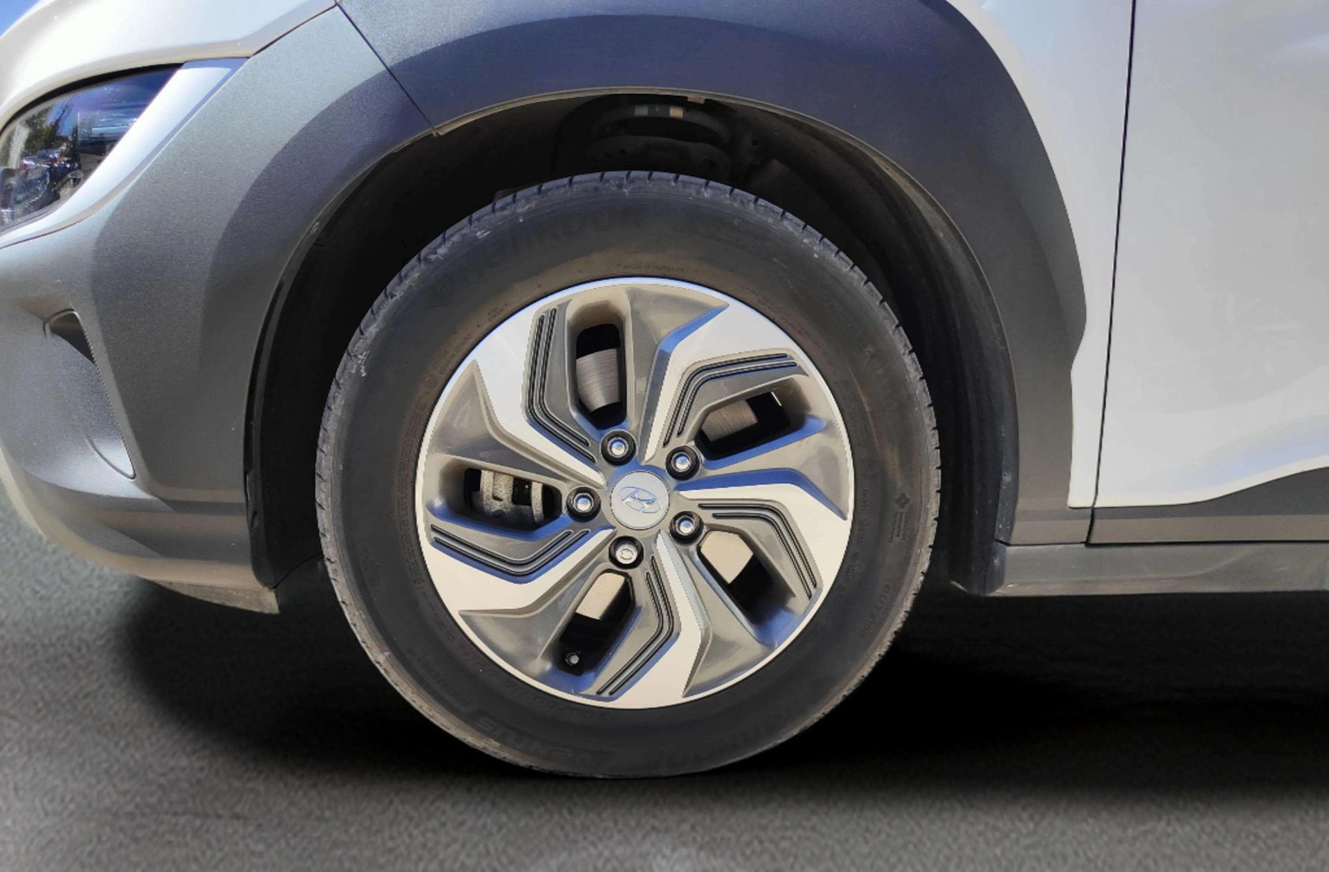 Hyundai Kona 1.6 GDI HEV Maxx DCT - foto 33