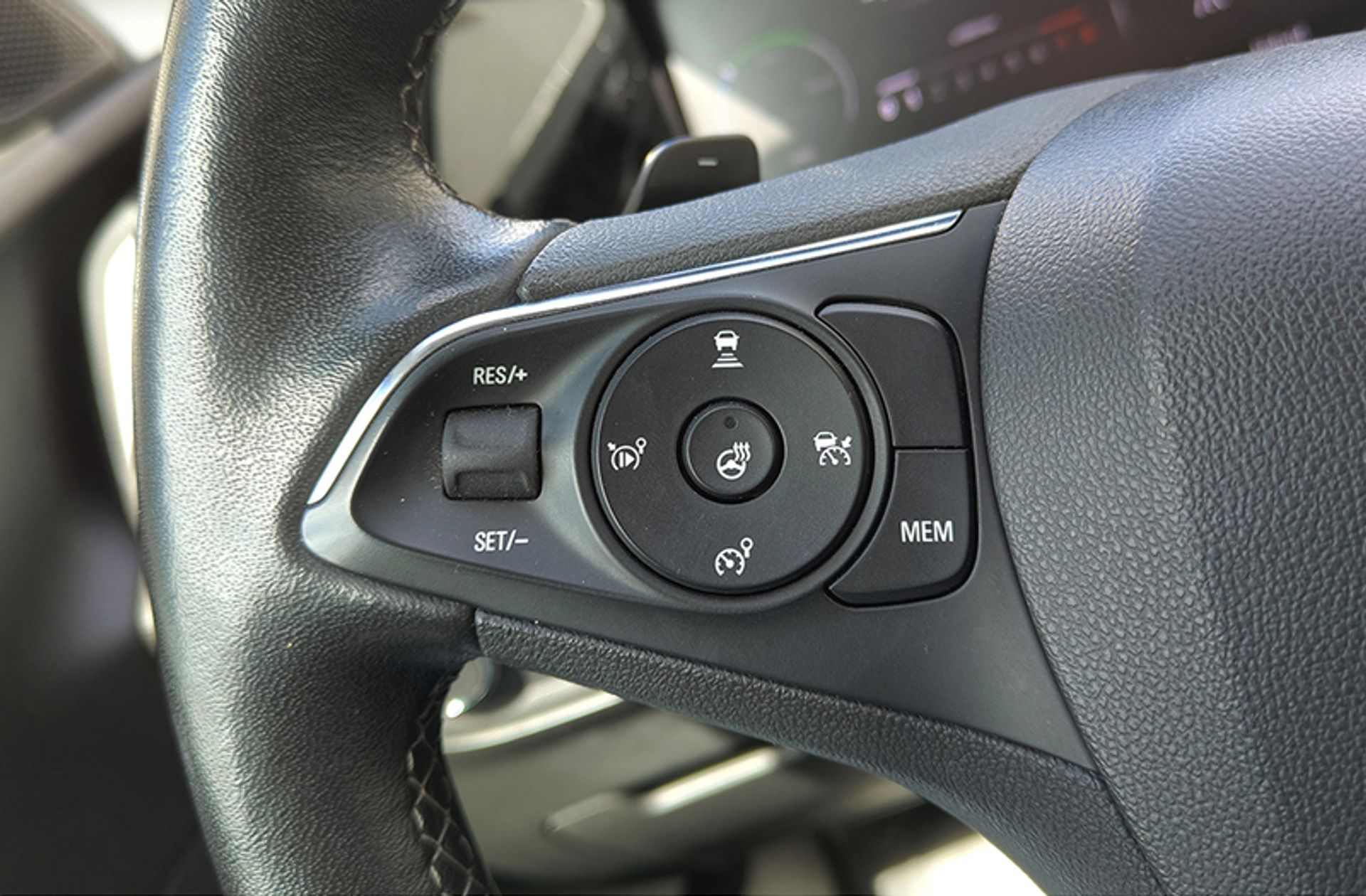 Opel Grandland 1.6 Turbo PHEV GS - foto 32