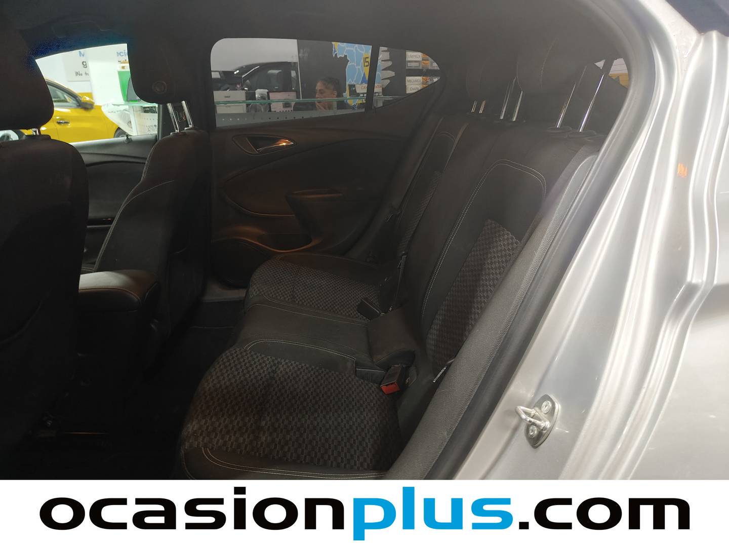 Foto asientos delanteros Opel Astra Opel Astra 1.6 CDTi Dynamic (110 CV)