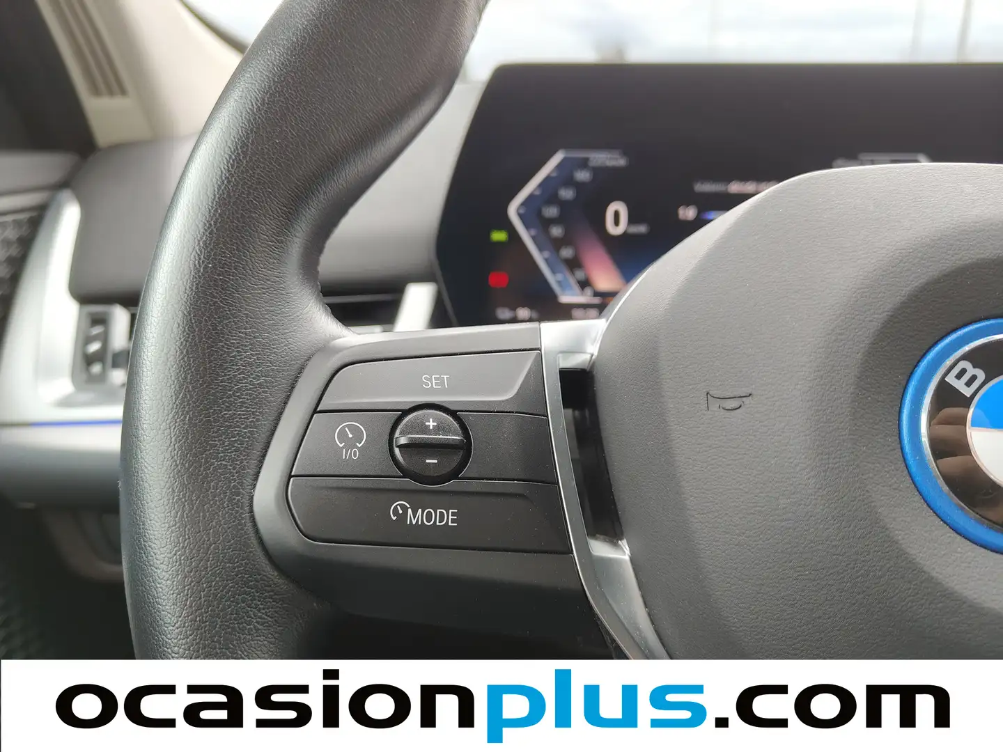 Foto BMW iX1 BMW iX1 xDrive30 (313 CV)