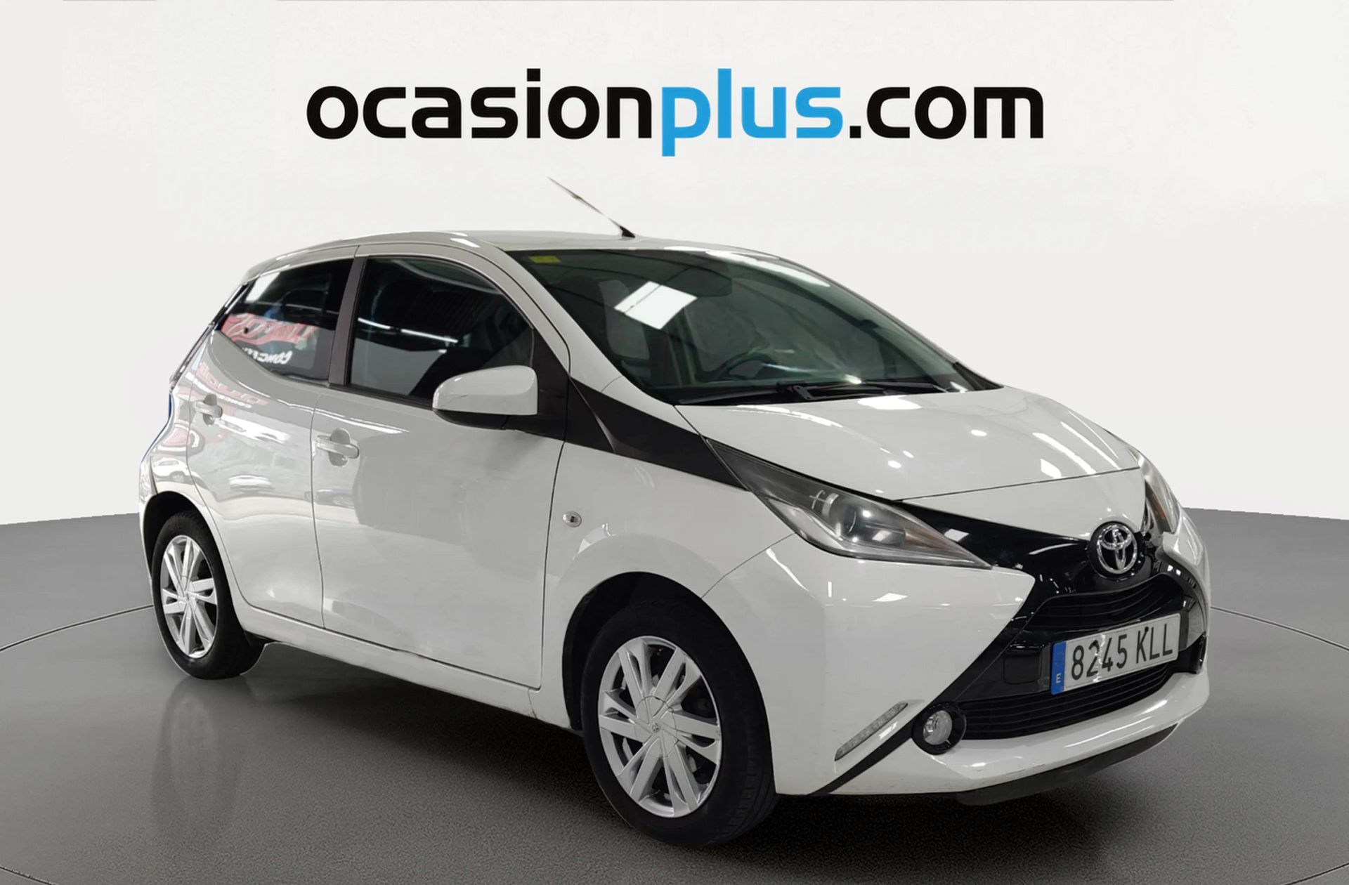 Toyota Aygo 1.0 70 x-play - foto 2