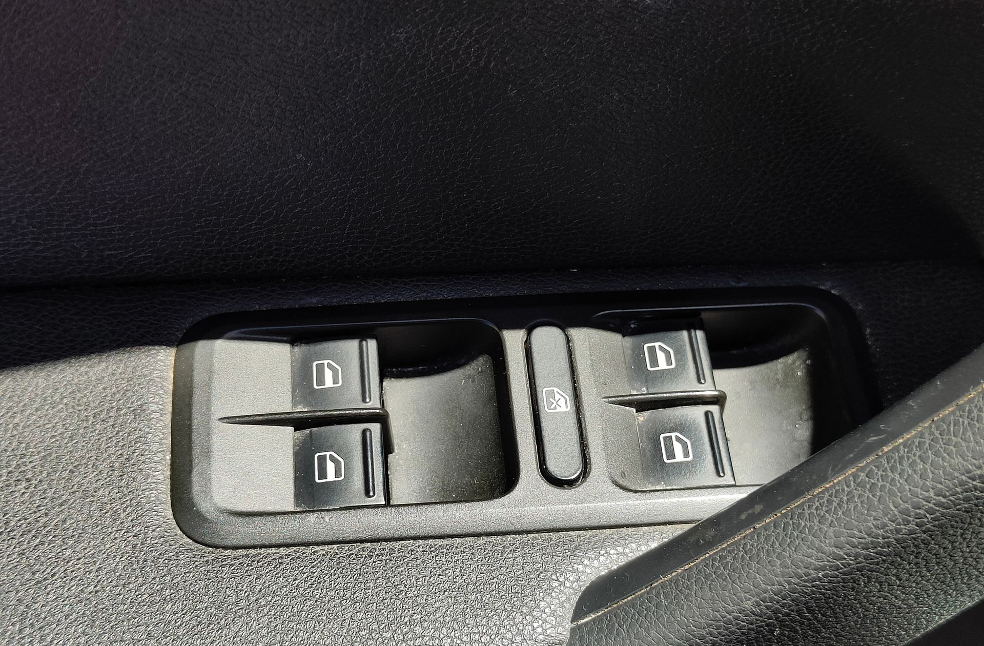 Škoda Yeti 1.2 TSI DSG Ambition - foto 15