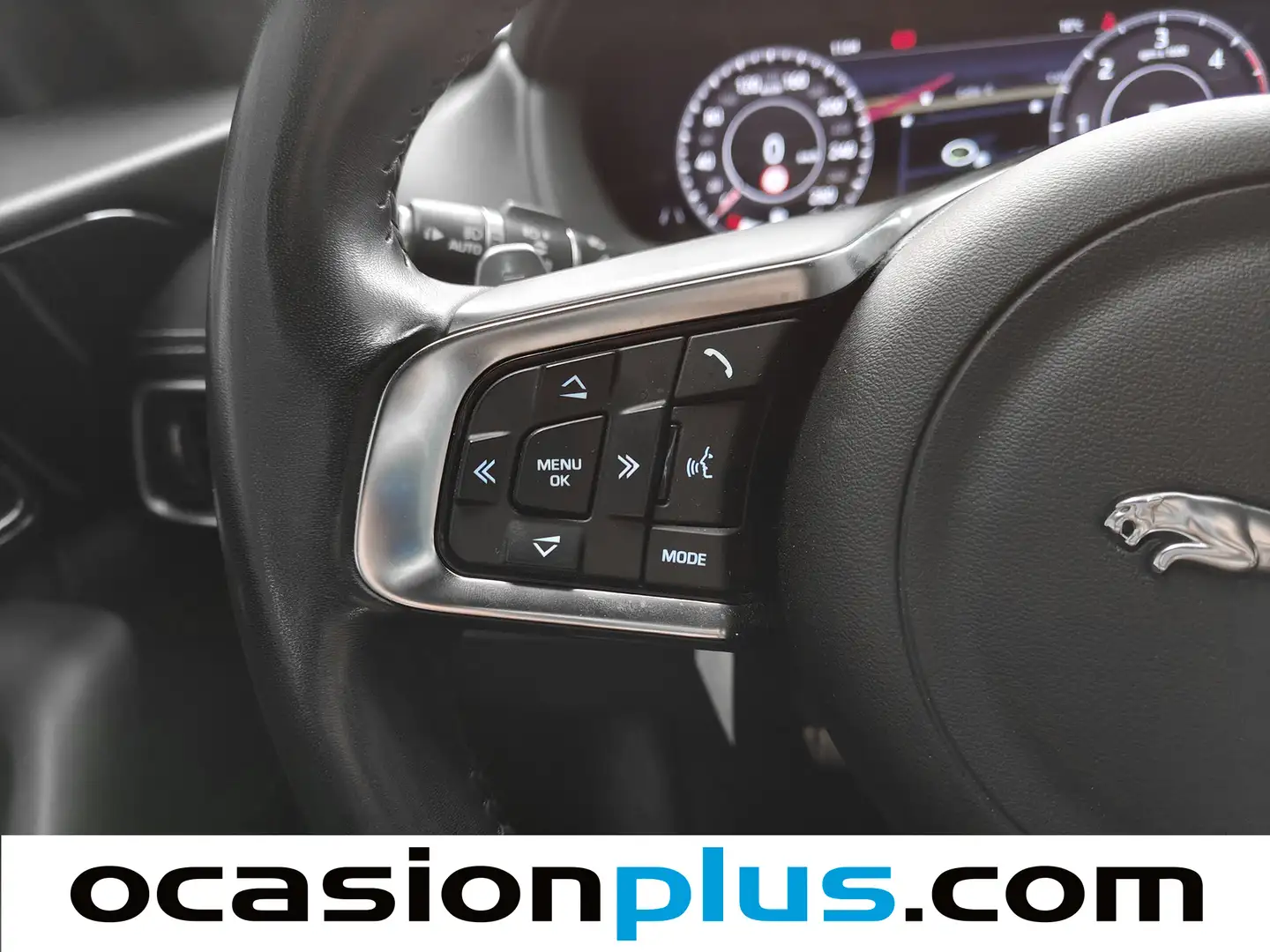 Foto Jaguar F-Pace Jaguar F-PACE 2.0L i4D R-Sport Auto (180 CV)