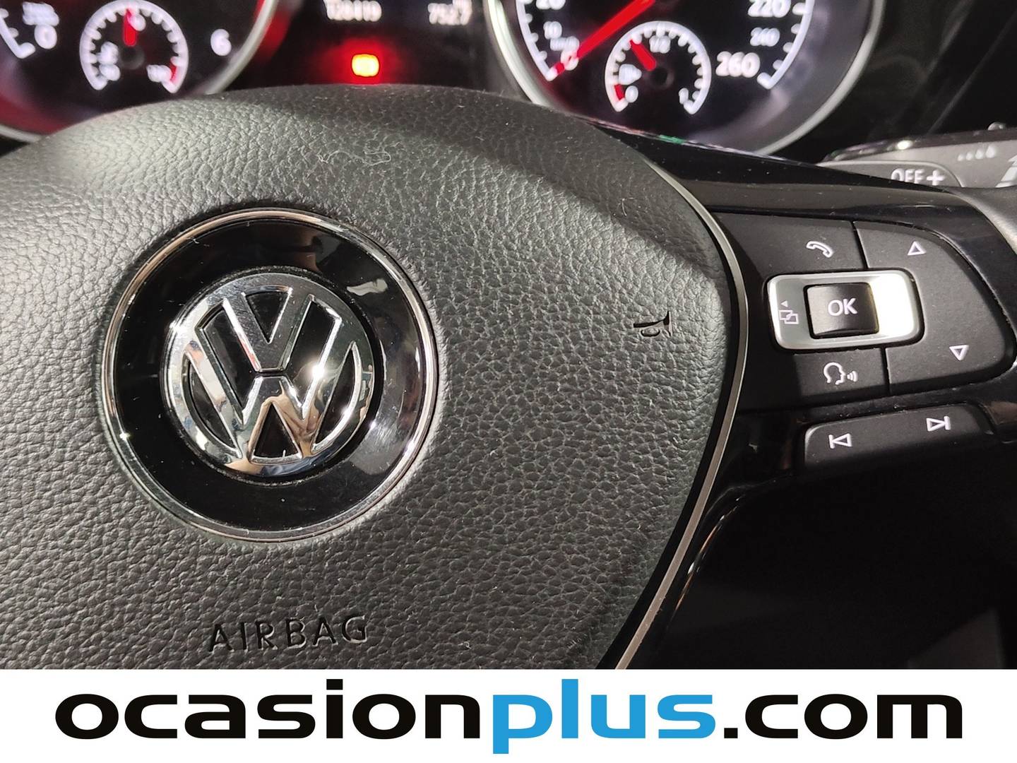 Foto Volkswagen Touran Volkswagen Touran Sport 2.0 TDI BMT  (150 CV) DSG