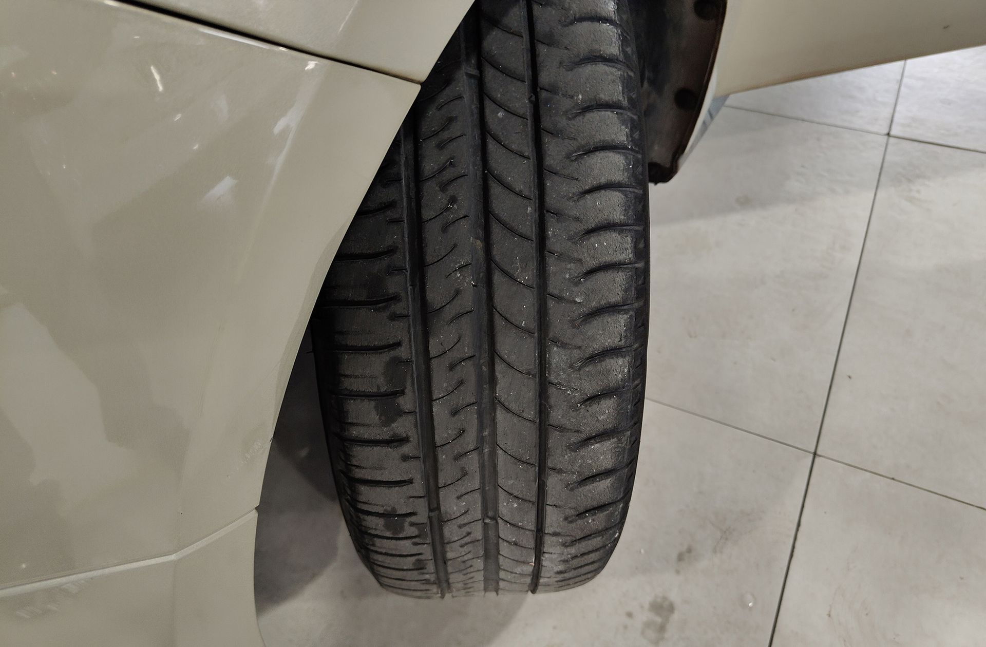 Ford Tourneo Courier 1.0 EcoBoost Titanium - foto 29