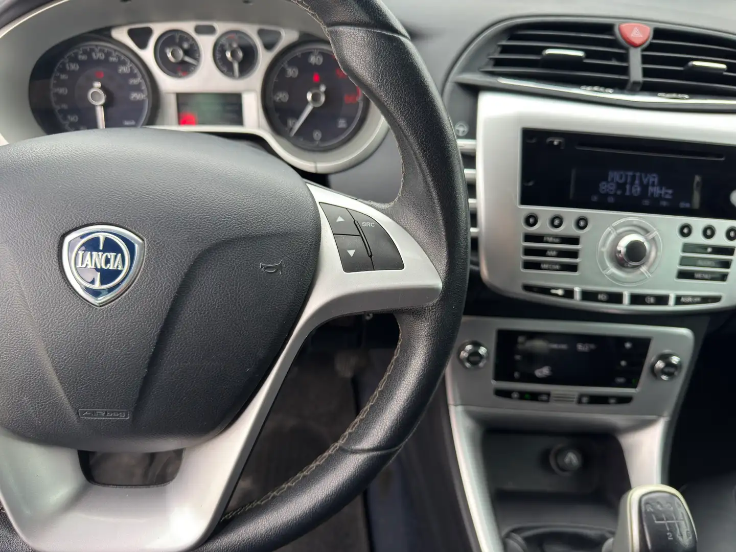 Foto Lancia Delta Lancia Delta 2.0 Multijet DPF Oro (165 CV)