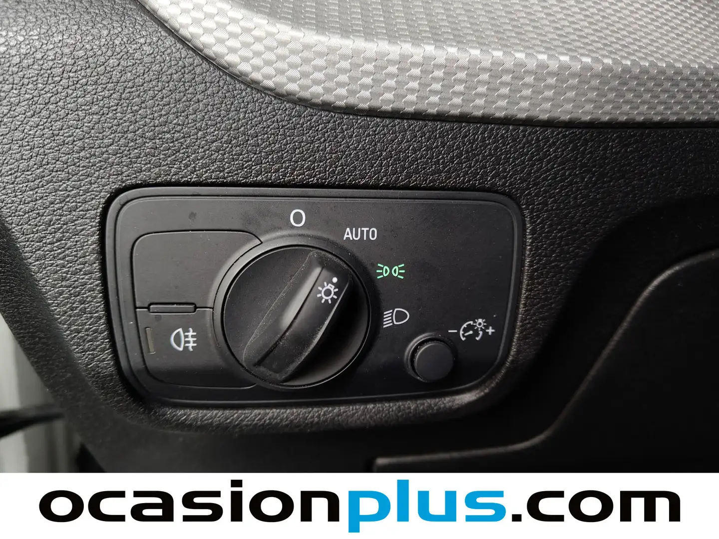 Foto Audi Q2 Audi Q2 Advanced 30 TDI (116 CV)