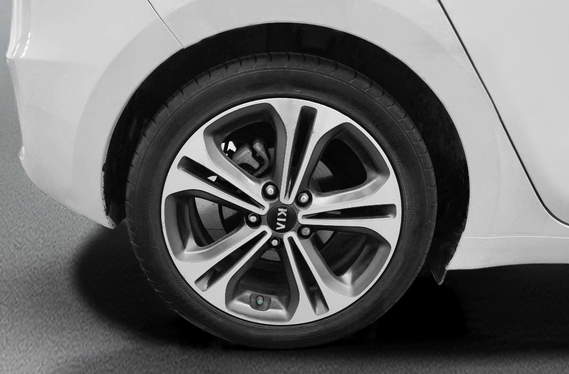Kia Ceed 1.6 CRDi VGT x-Tech17 - foto 32