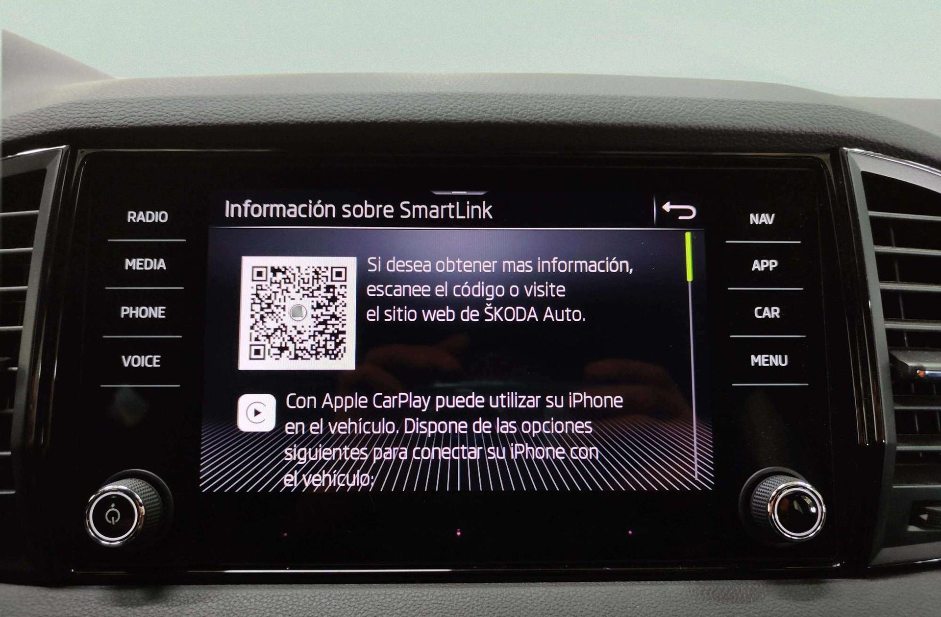 Škoda Karoq 1.5 TSI ACT Sportline DSG - foto 8
