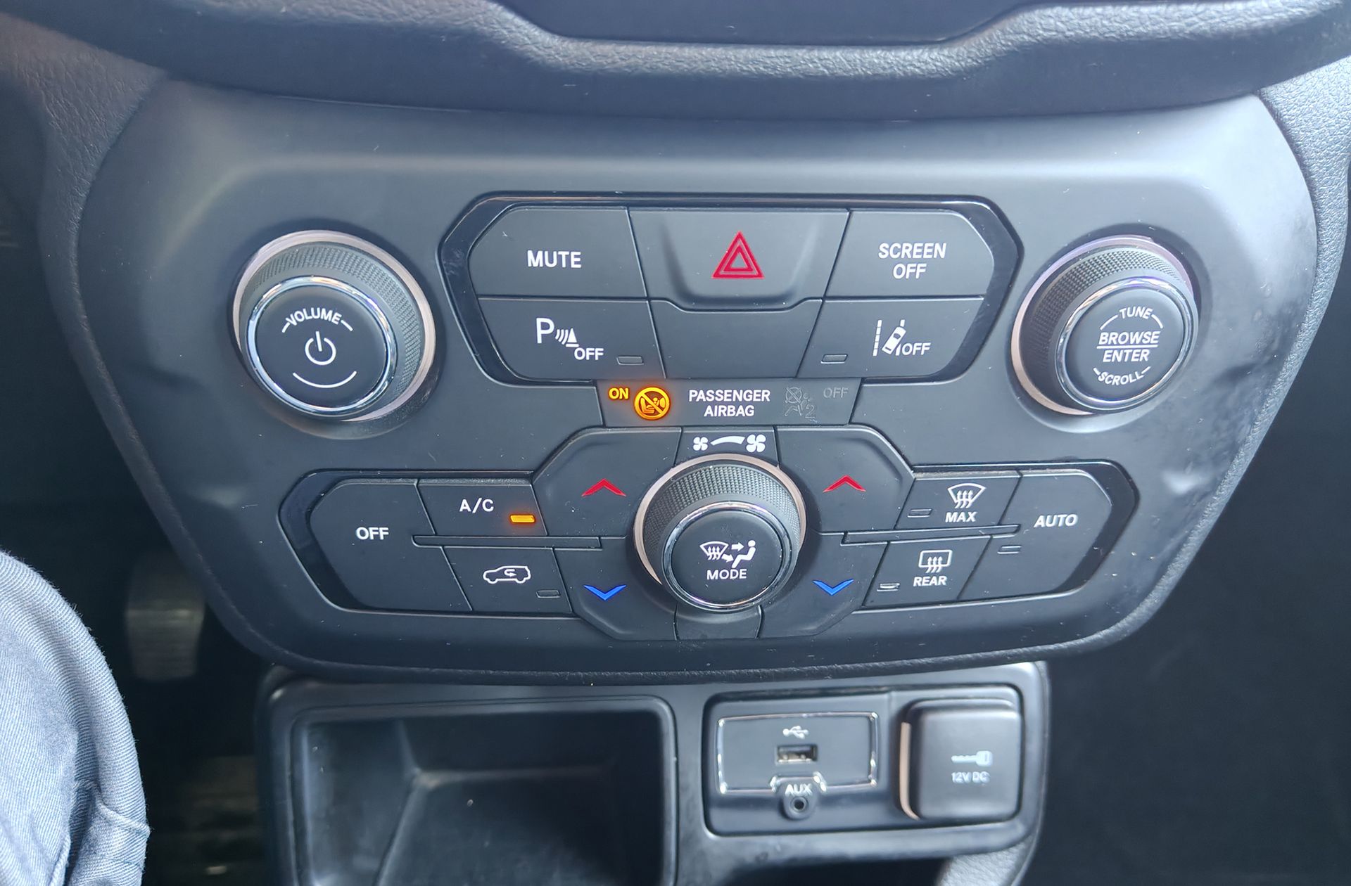 Jeep Renegade 1.0G Limited 4x2 - foto 29