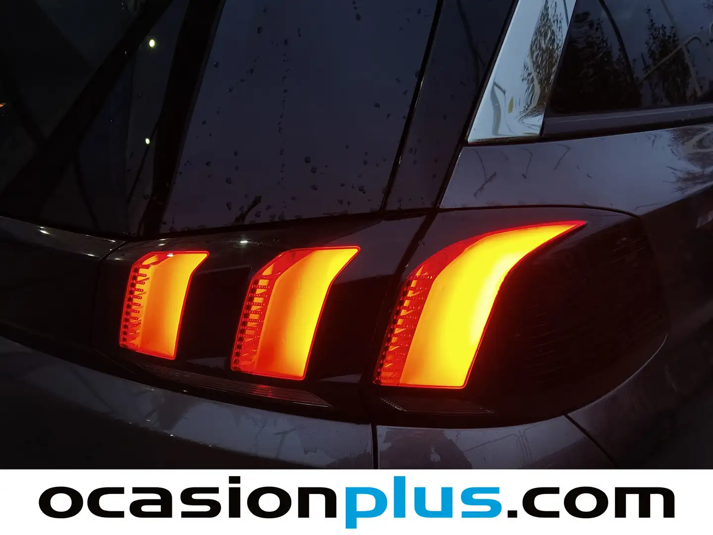 Foto Peugeot 5008 Peugeot 5008 PureTech 130 S&S Allure EAT8 (130 CV)