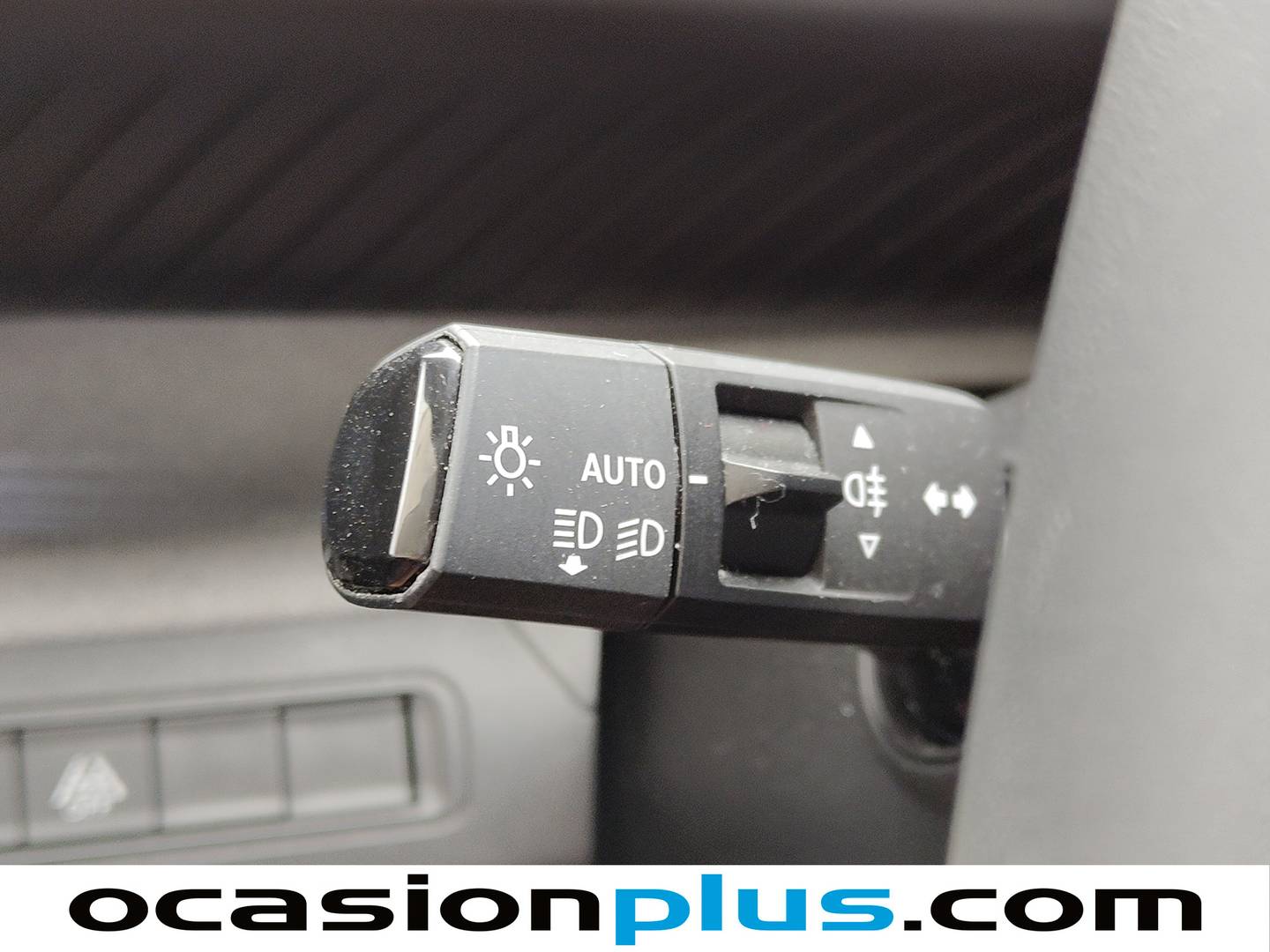 Citroën C3 Aircross Citroën C3 Aircross Hybrid 145 Plus e-DCS6 (145 CV) seminuevo