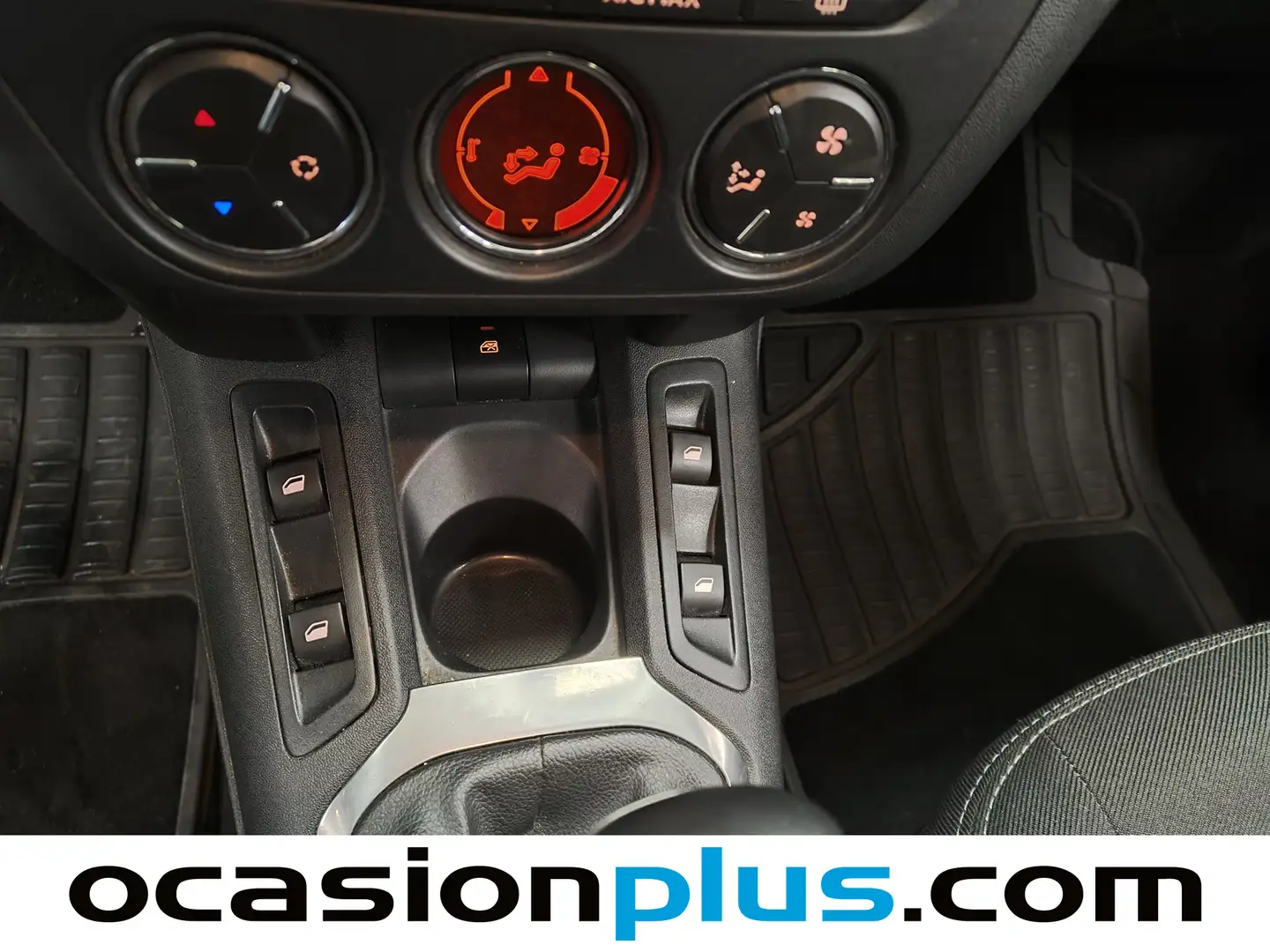 Foto Citroën C-Elysée Citroen C-Elysee BlueHDi 100 Shine (102 CV)