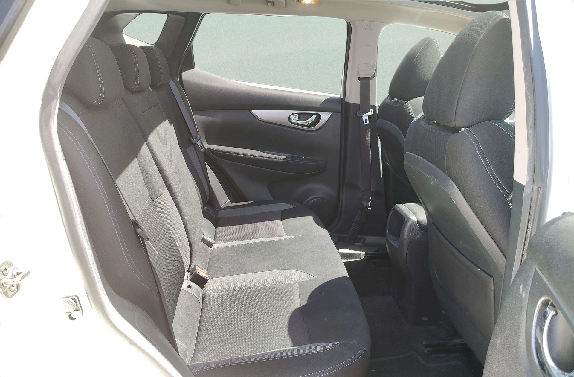 Nissan Qashqai DIG-T 115 N-Connecta - foto 17