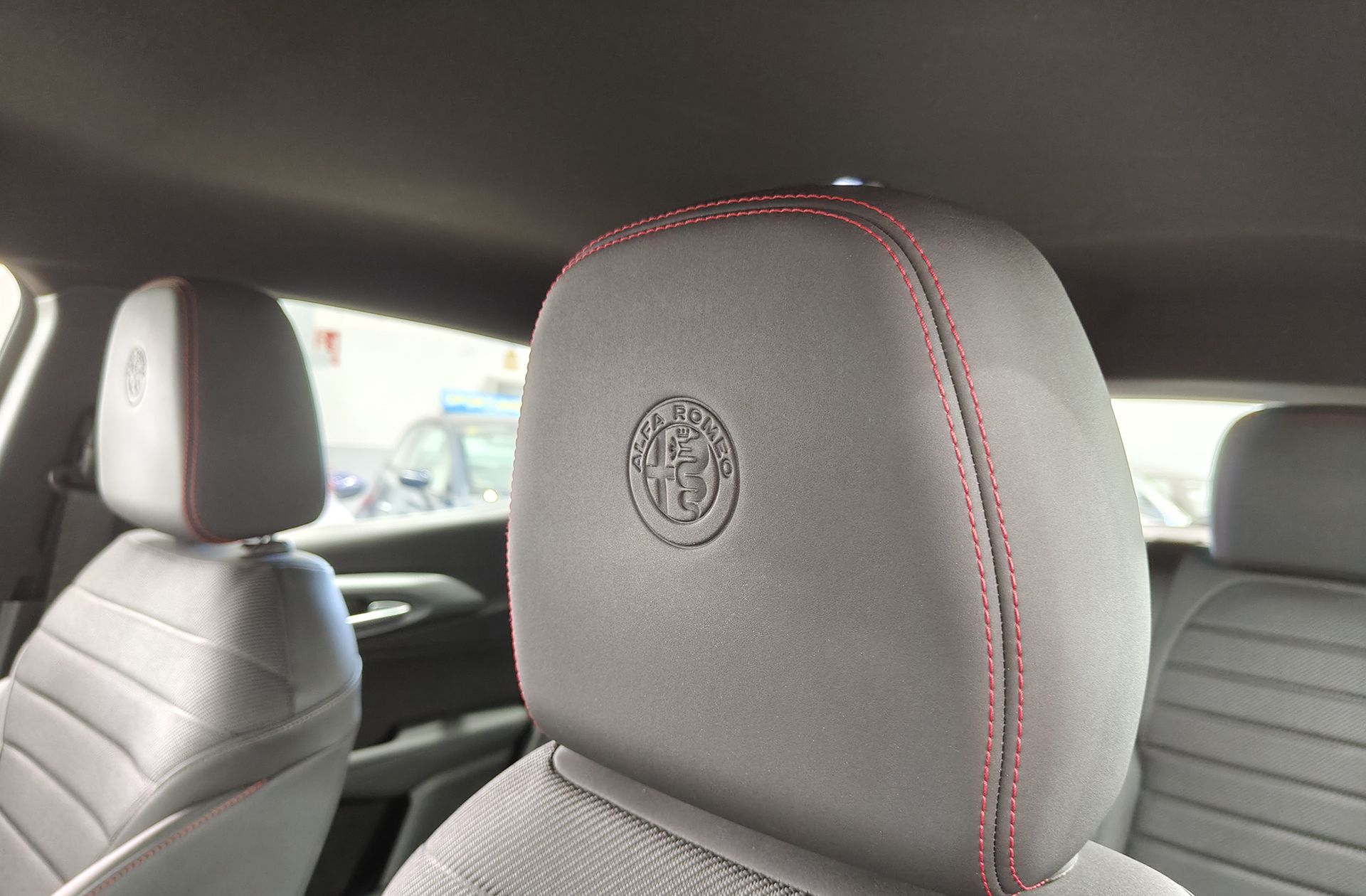 Alfa Romeo Tonale 1.5 MHEV Sprint FWD - foto 13