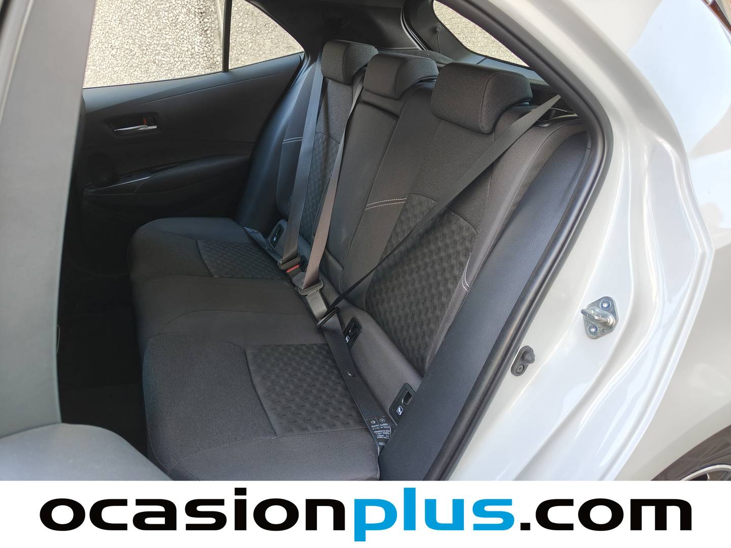 Foto asientos traseros Toyota Corolla Toyota Corolla 140H Active Plus (140 CV)