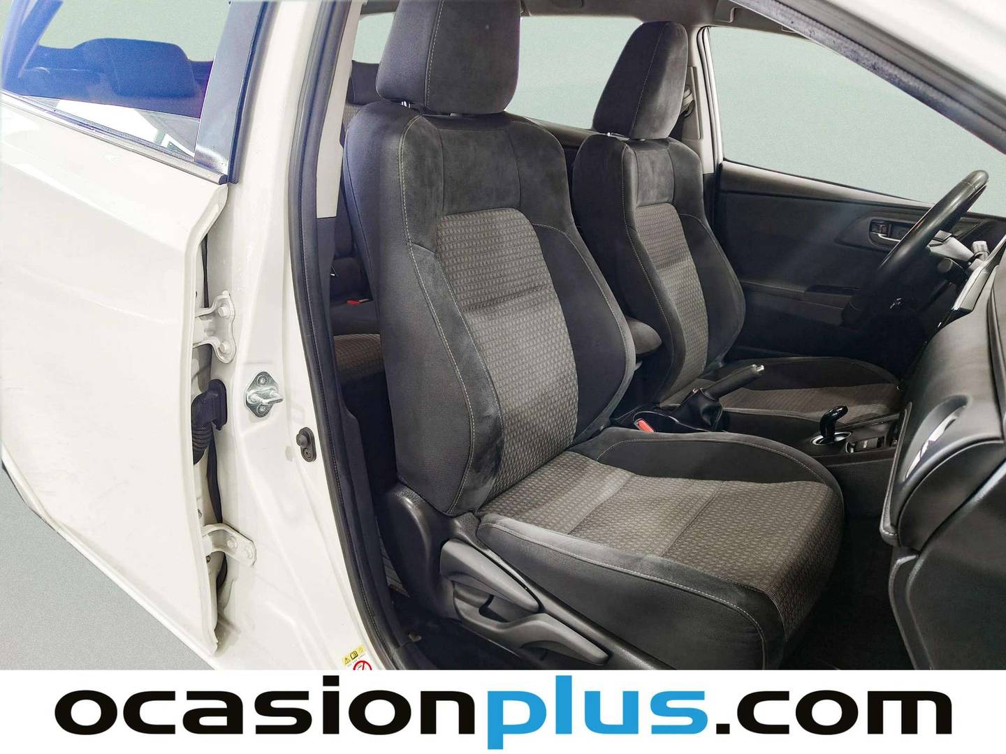 Foto Toyota Auris Toyota Auris 140H Hybrid Touring Sports Feel! (136 CV)