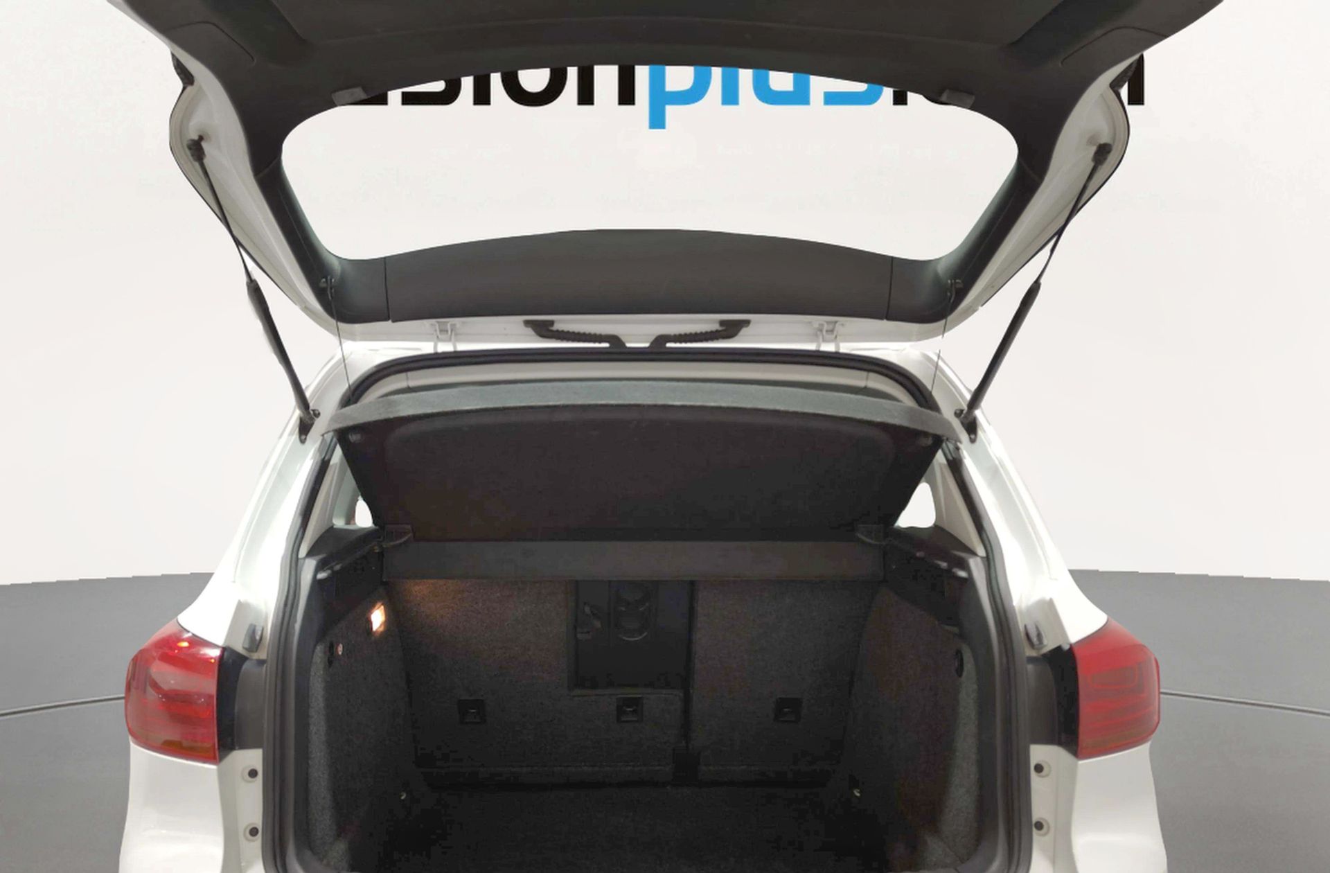 Volkswagen Tiguan T1 2.0 TDI BMT 4x2 - foto 16