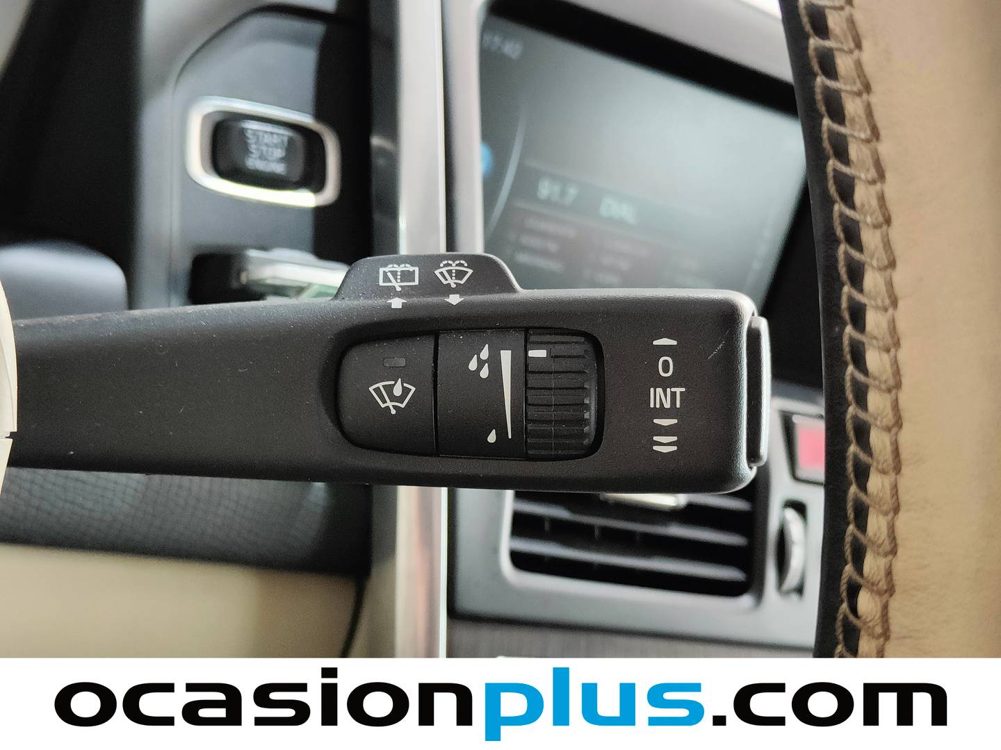 Foto Volvo XC60 Volvo XC60 D4 Momentum AWD Auto (190 CV)