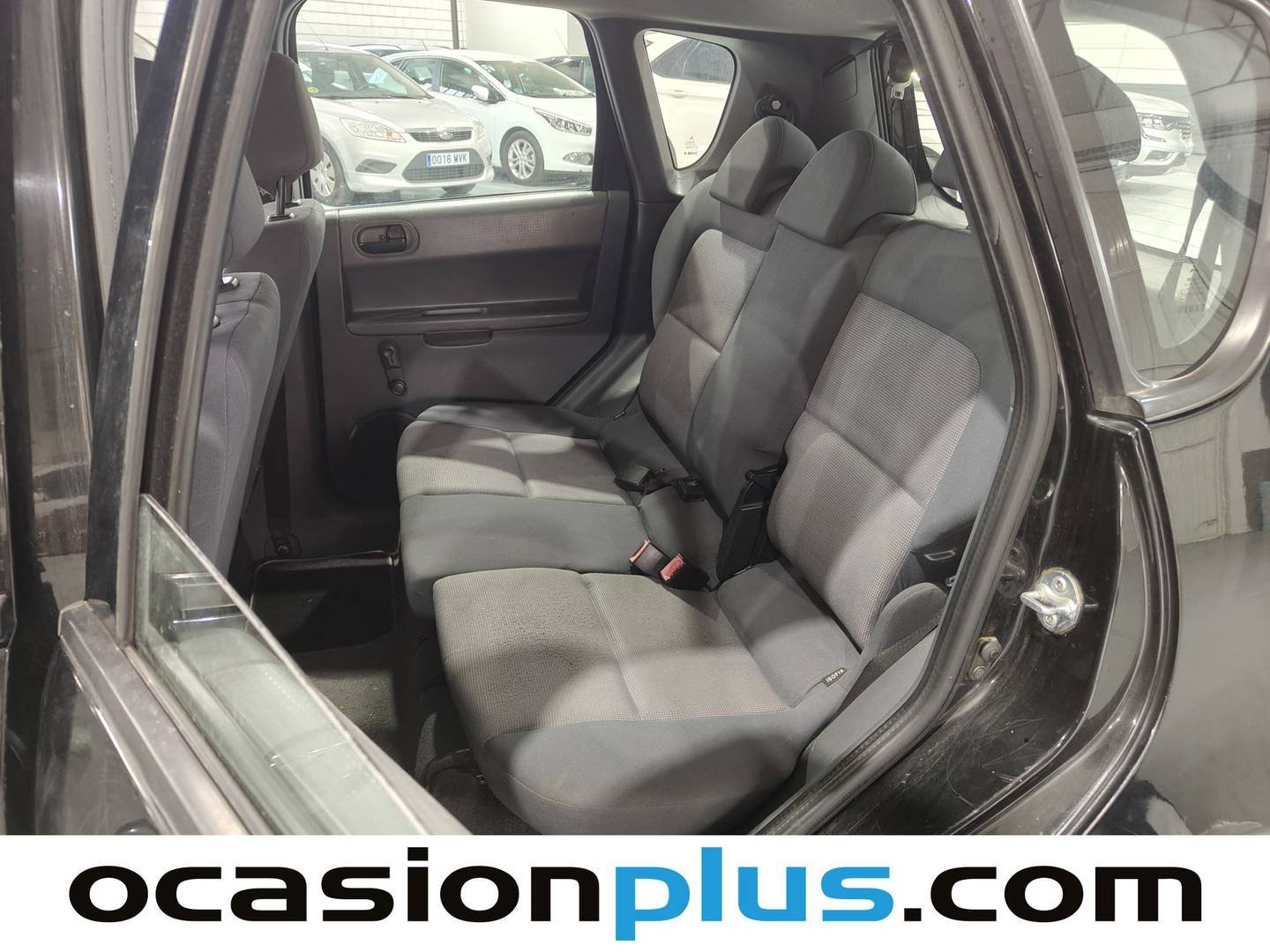Foto asientos traseros Mitsubishi Colt Mitsubishi Colt 1.1 12v Invite 75 CV