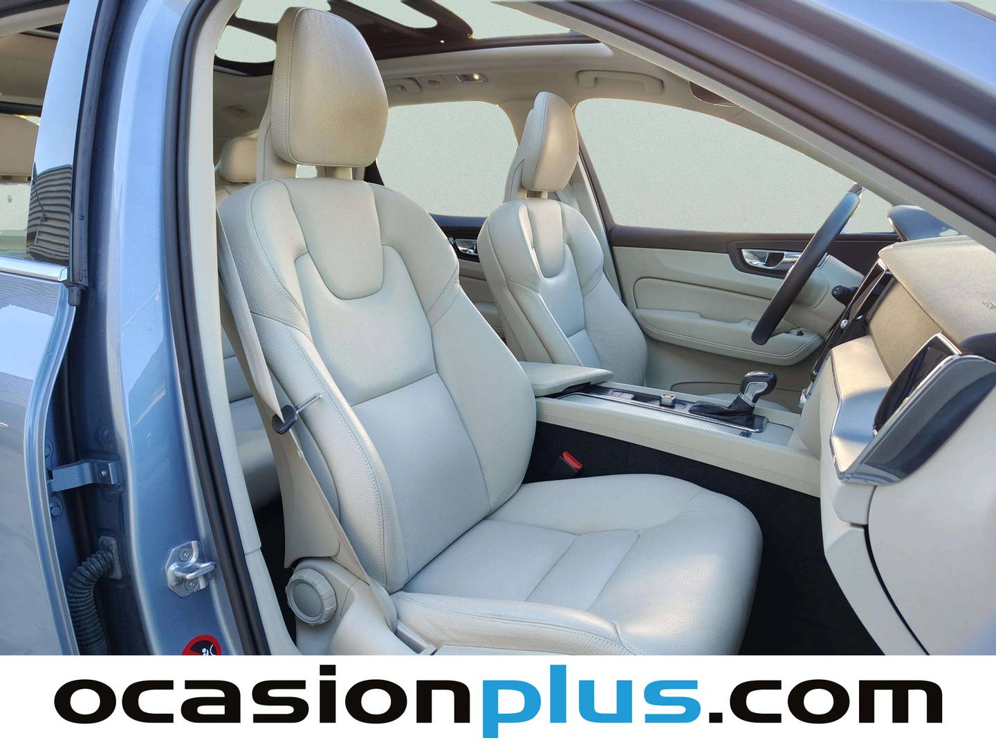 Volvo XC60 Volvo XC60 T5 Momentum AWD Auto (254 CV) km 0