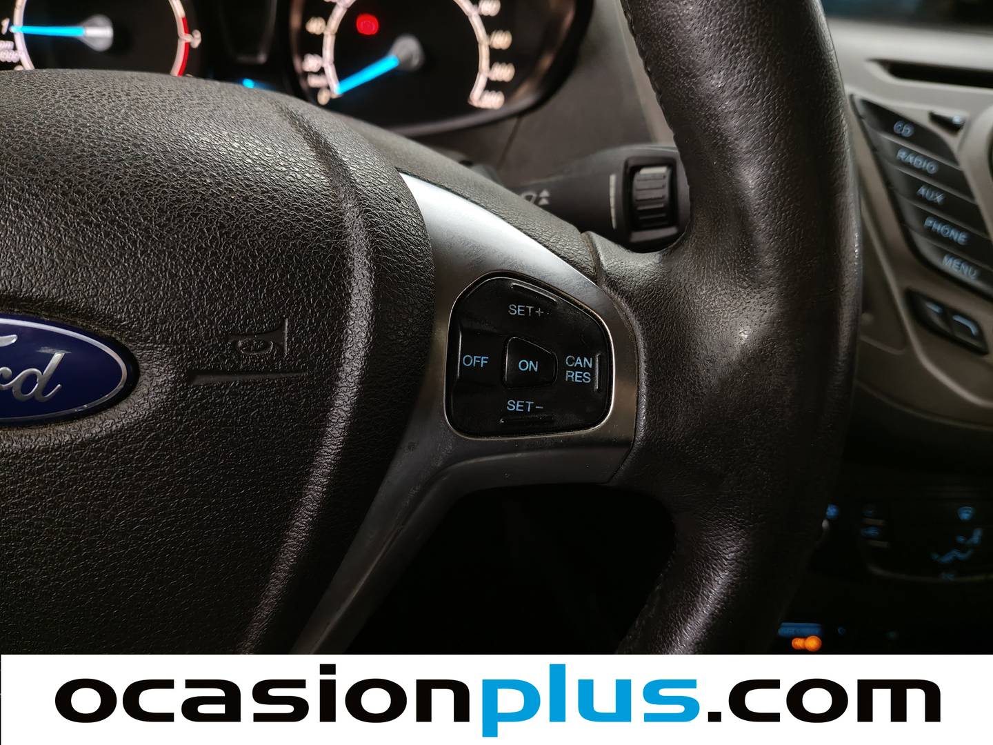 Equipamiento del Ford Tourneo Courier FORD Tourneo Courier 1.0 EcoBoost Trend 74 kW (100cv )