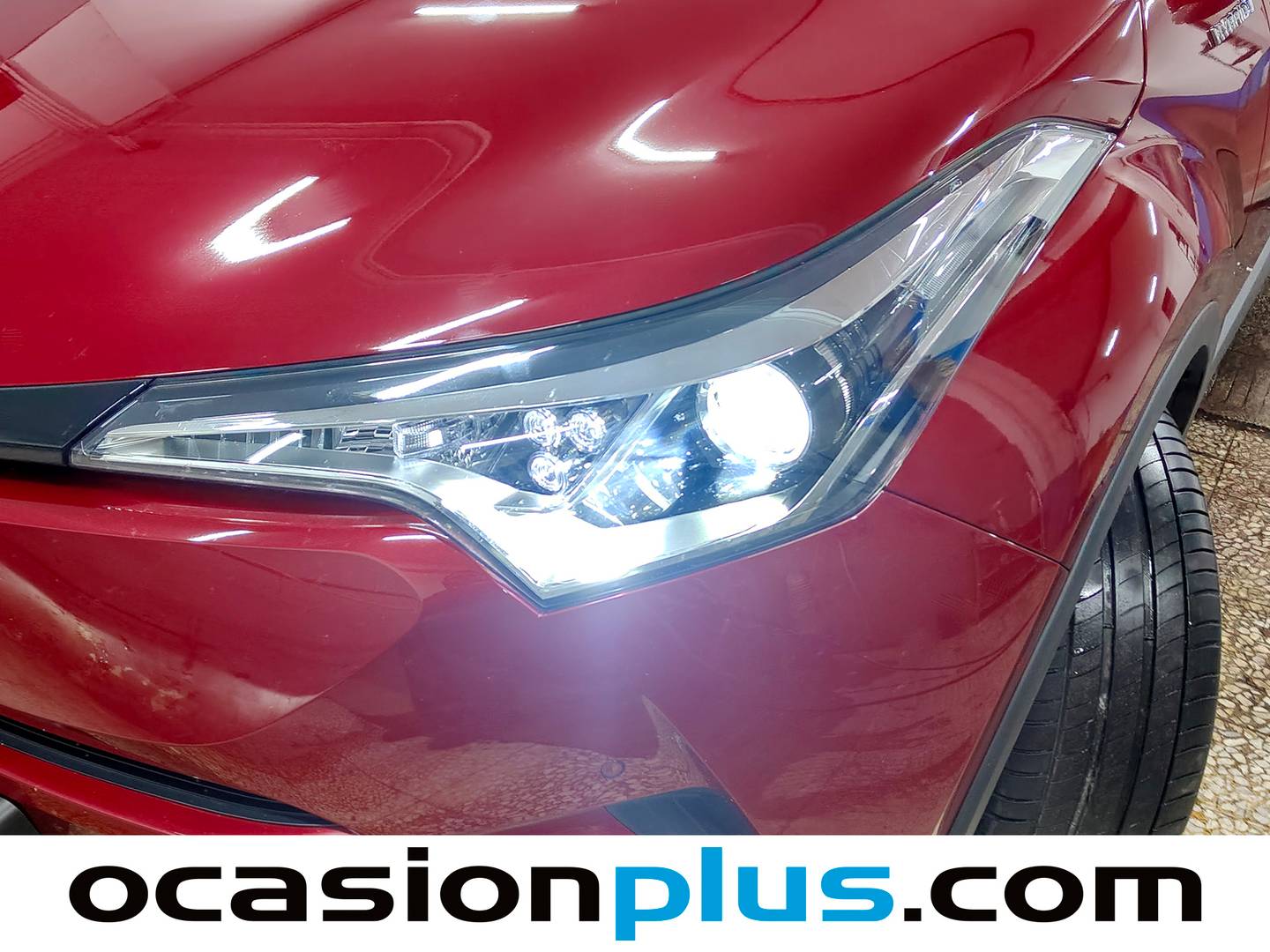 Acabados Toyota C-HR Toyota C-HR 1.8 125H Advance (122 CV)