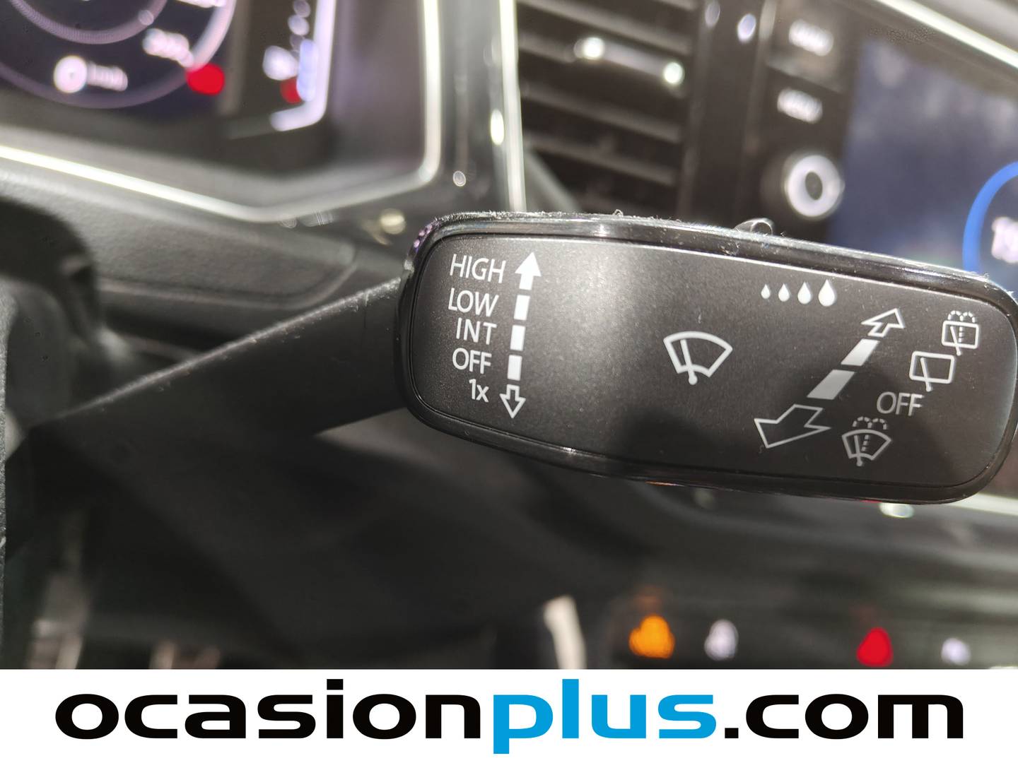 Foto Volkswagen T-Roc Volkswagen T-Roc Sport 2.0 TDI (150 CV)