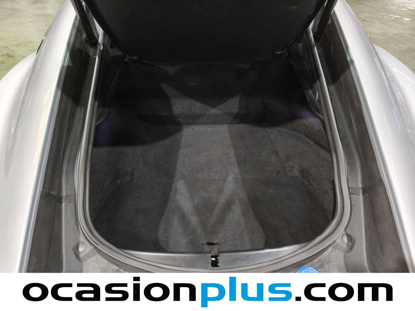 Foto Jaguar F-Type Jaguar F-TYPE Coupe 2.0 i4 R-Dynamic Auto 221 kW (300 CV)