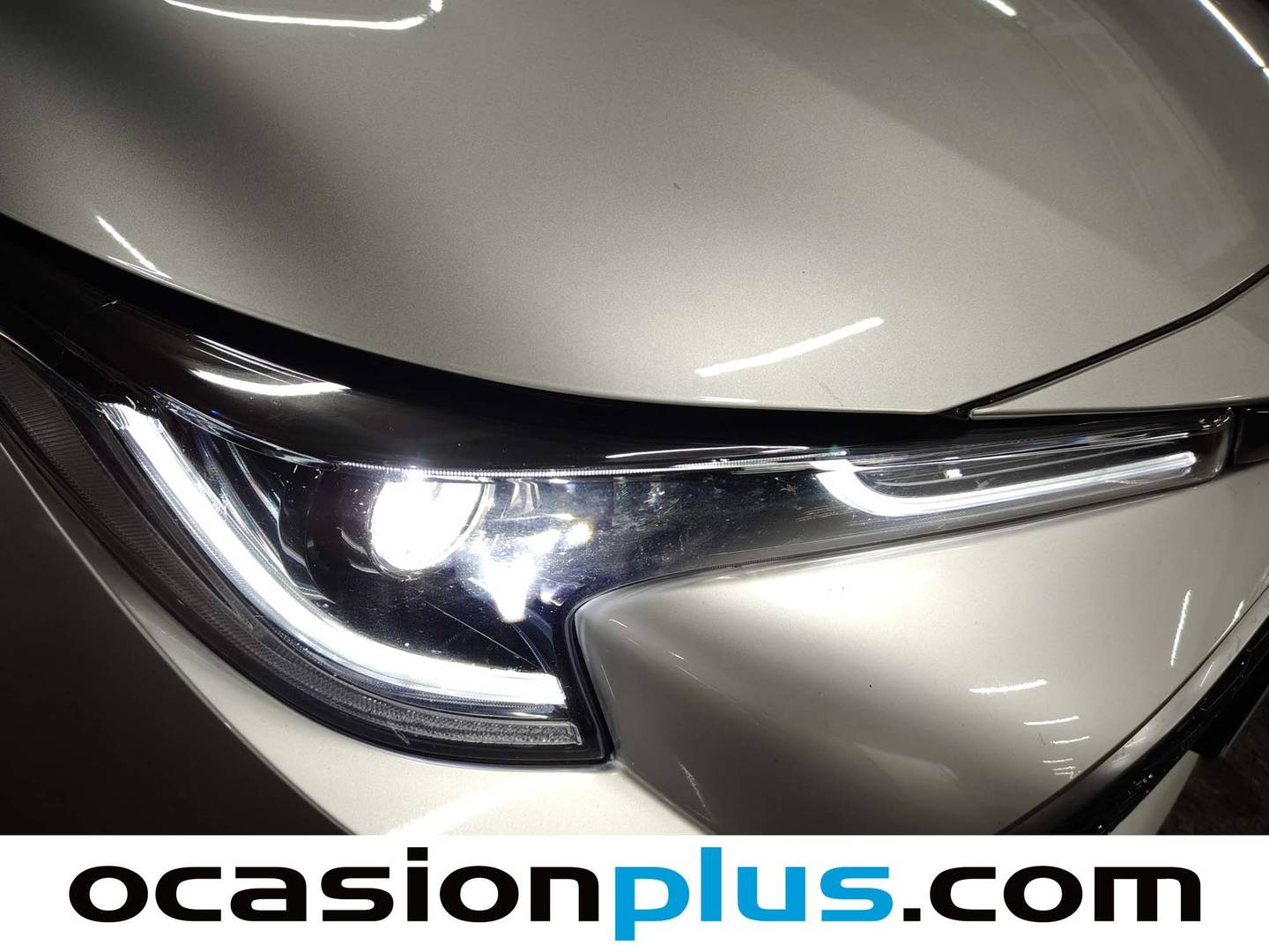 Foto Toyota Corolla Toyota Corolla Touring Sports 180H Advance 132 kW (180 CV)