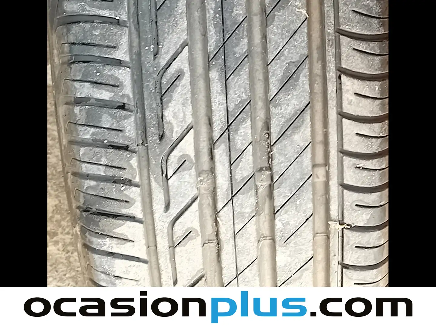 Foto Skoda Karoq Skoda Karoq 1.0 TSI Like (115 CV)