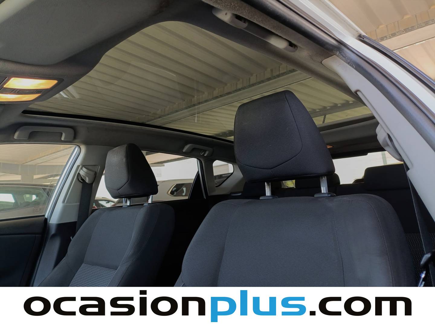 Extras y acabados del Toyota Auris Toyota Auris Hybrid Active (136 CV)