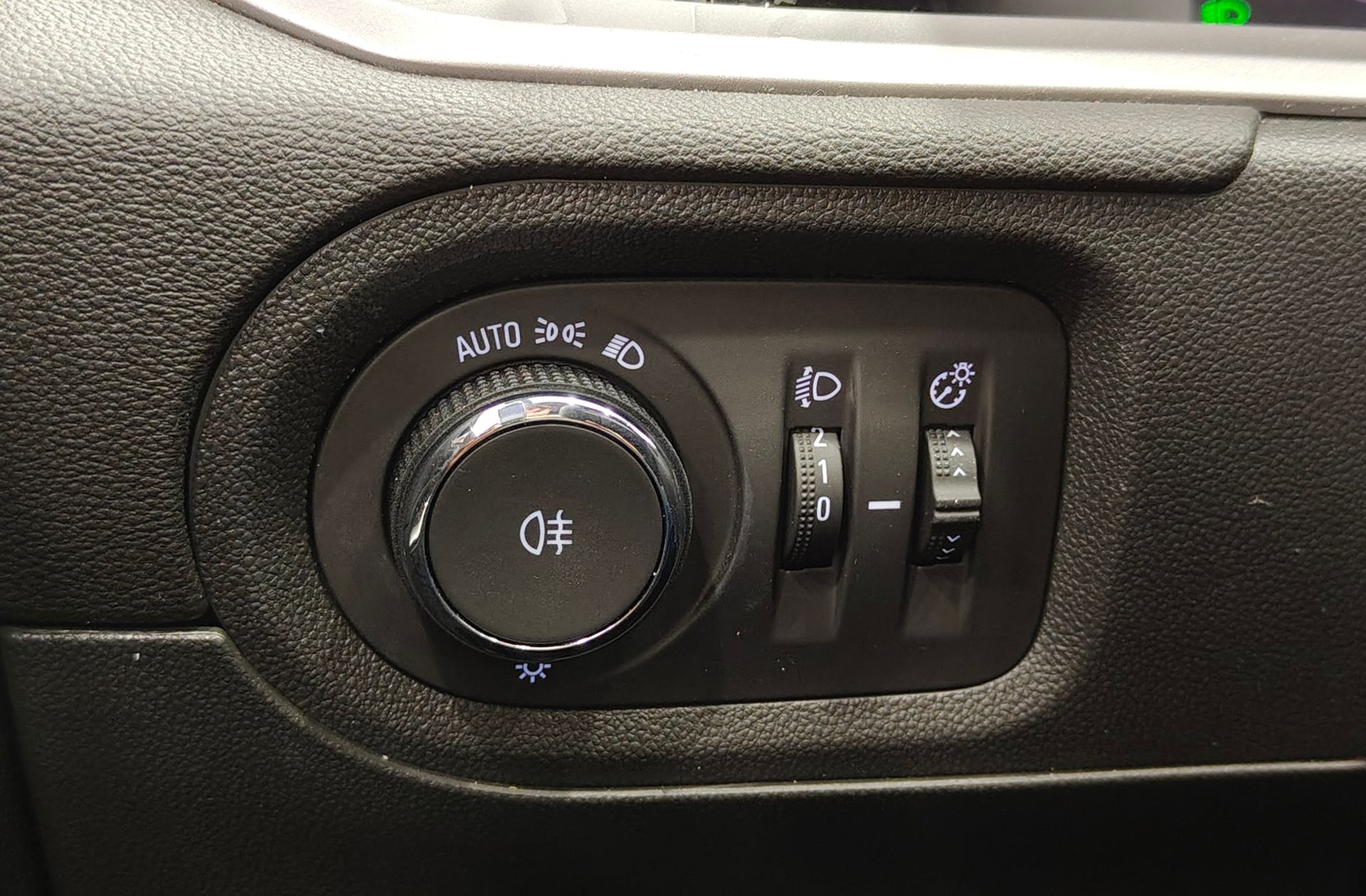 Opel Grandland 1.2 Turbo XHT GS - foto 34
