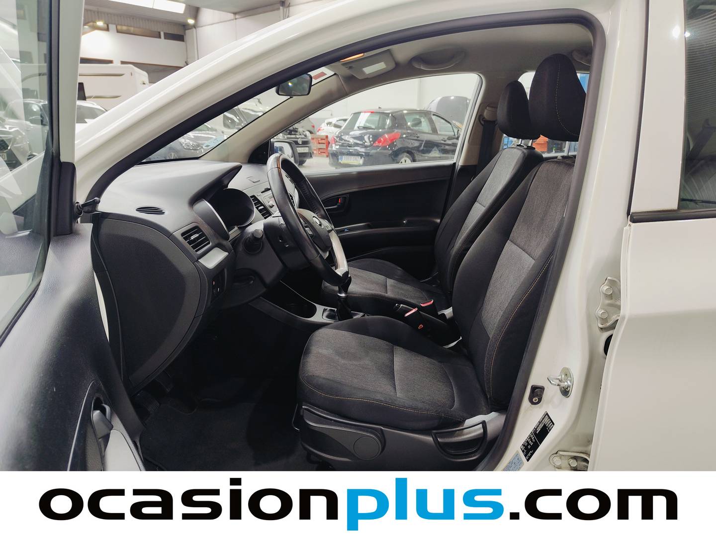 Foto asientos delanteros KIA Picanto KIA Picanto 1.0 CVVT Tech (66 CV)