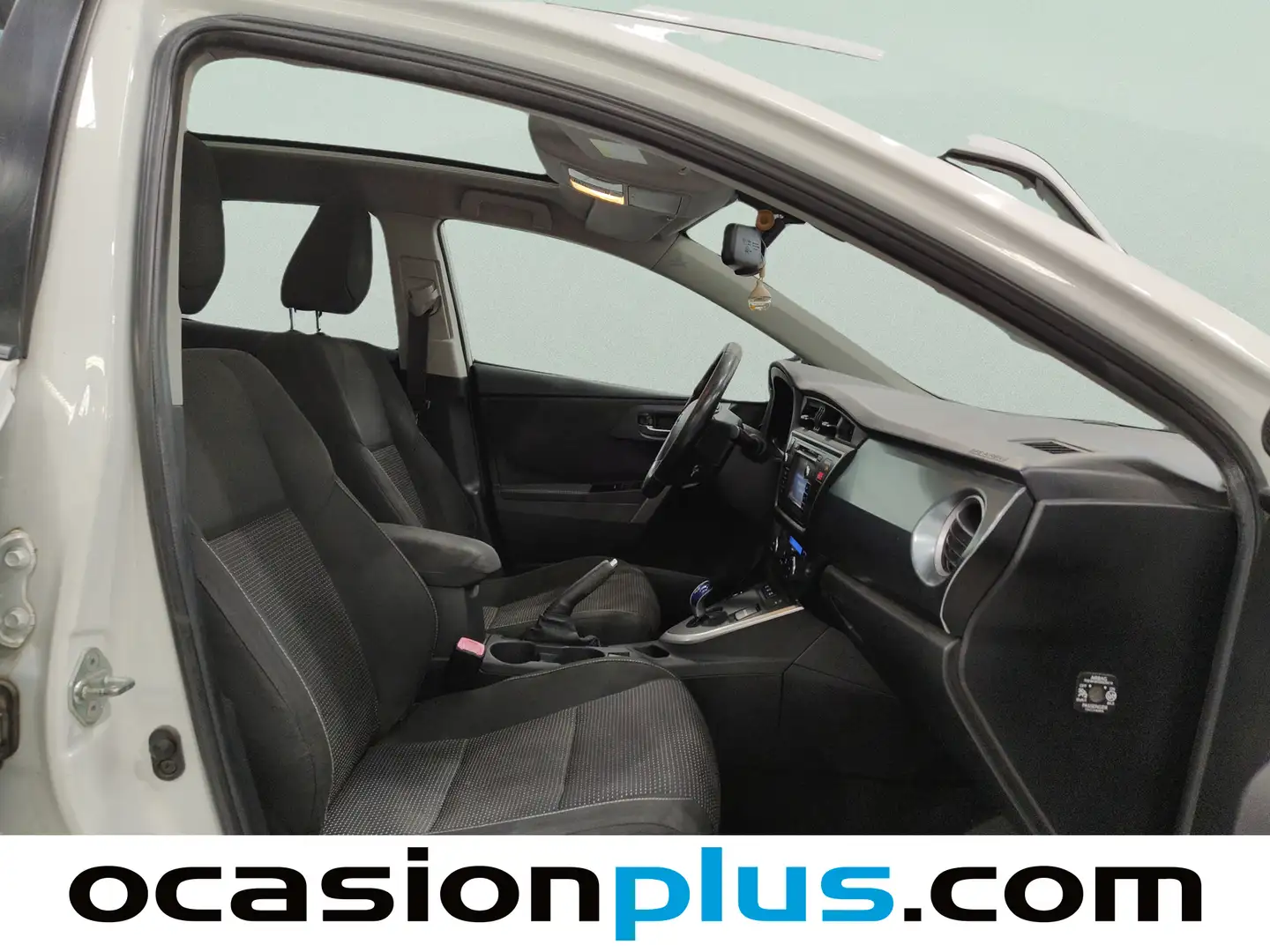 Foto Toyota Auris Toyota Auris Hybrid Active (136 CV)