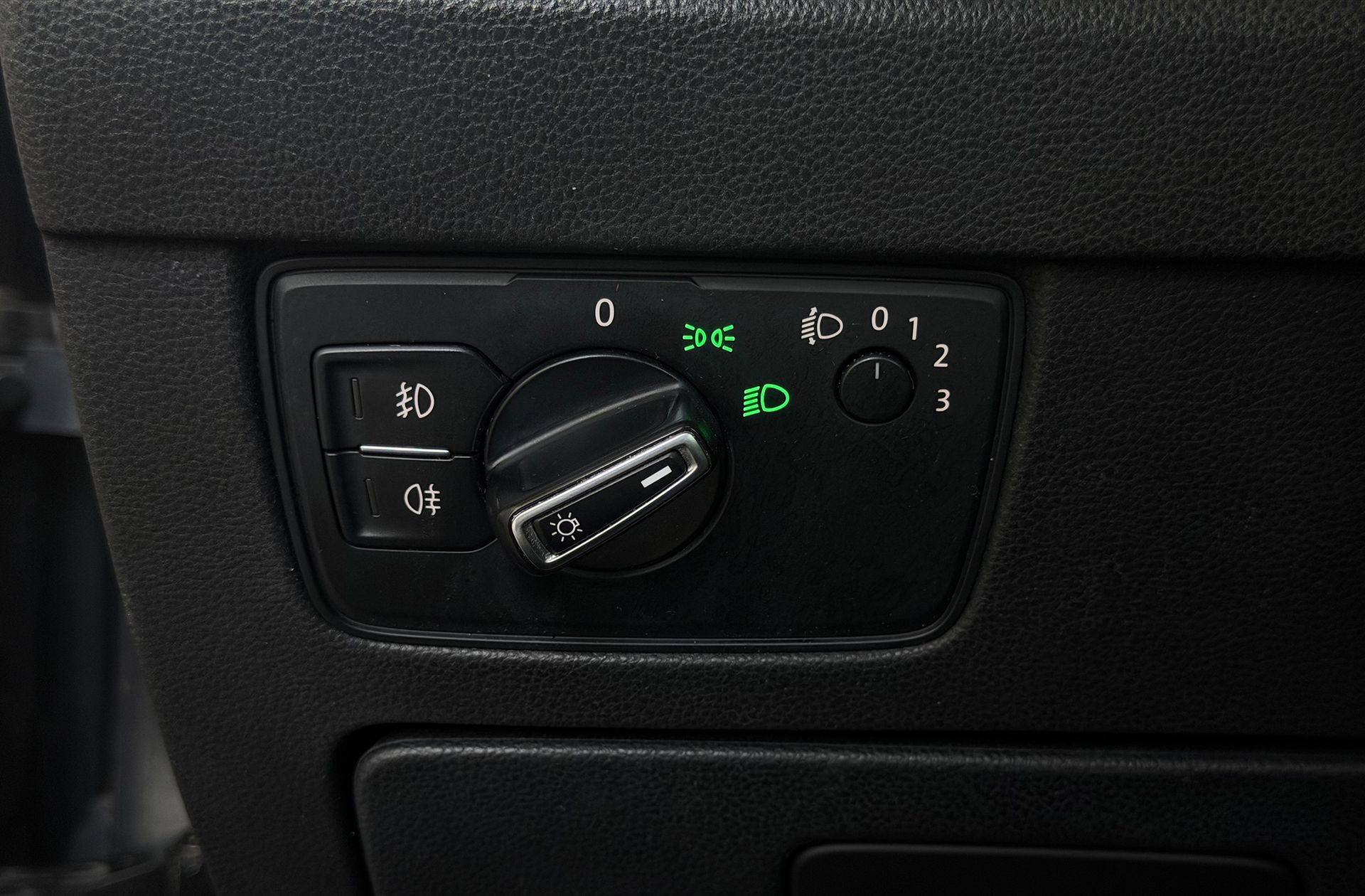 Volkswagen Passat Variant Edition 1.6 TDI BMT - foto 27