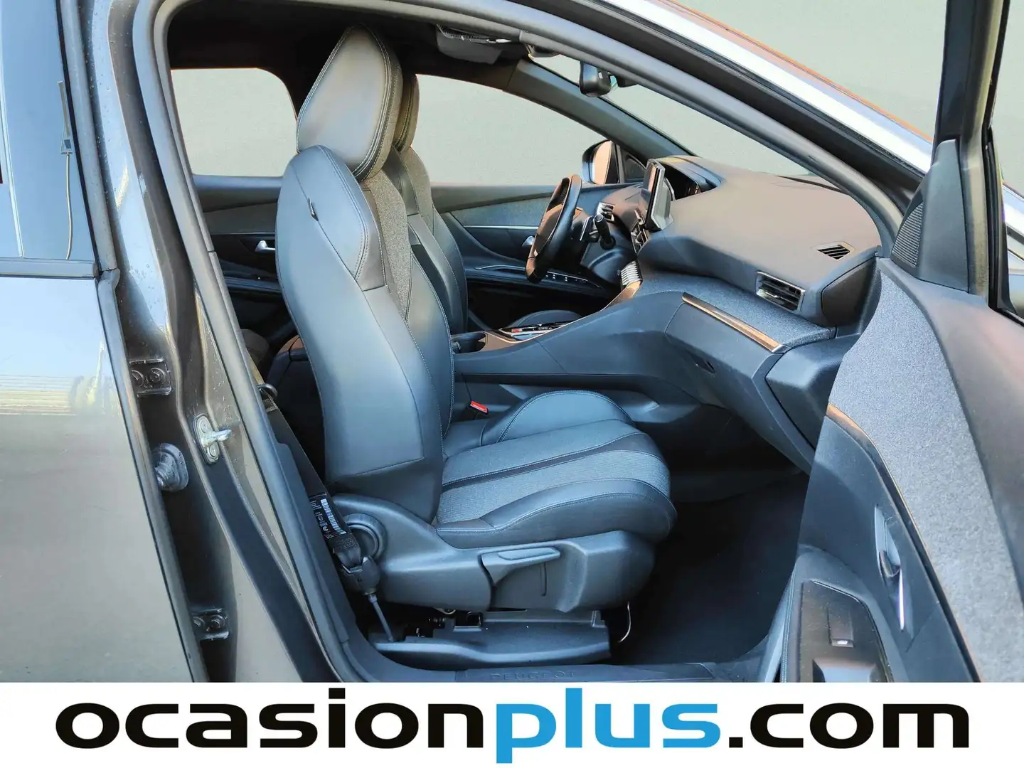 Foto Peugeot 3008 Hybrid Peugeot 3008 Hybrid 300 Allure Pack e-EAT8 (300 CV)