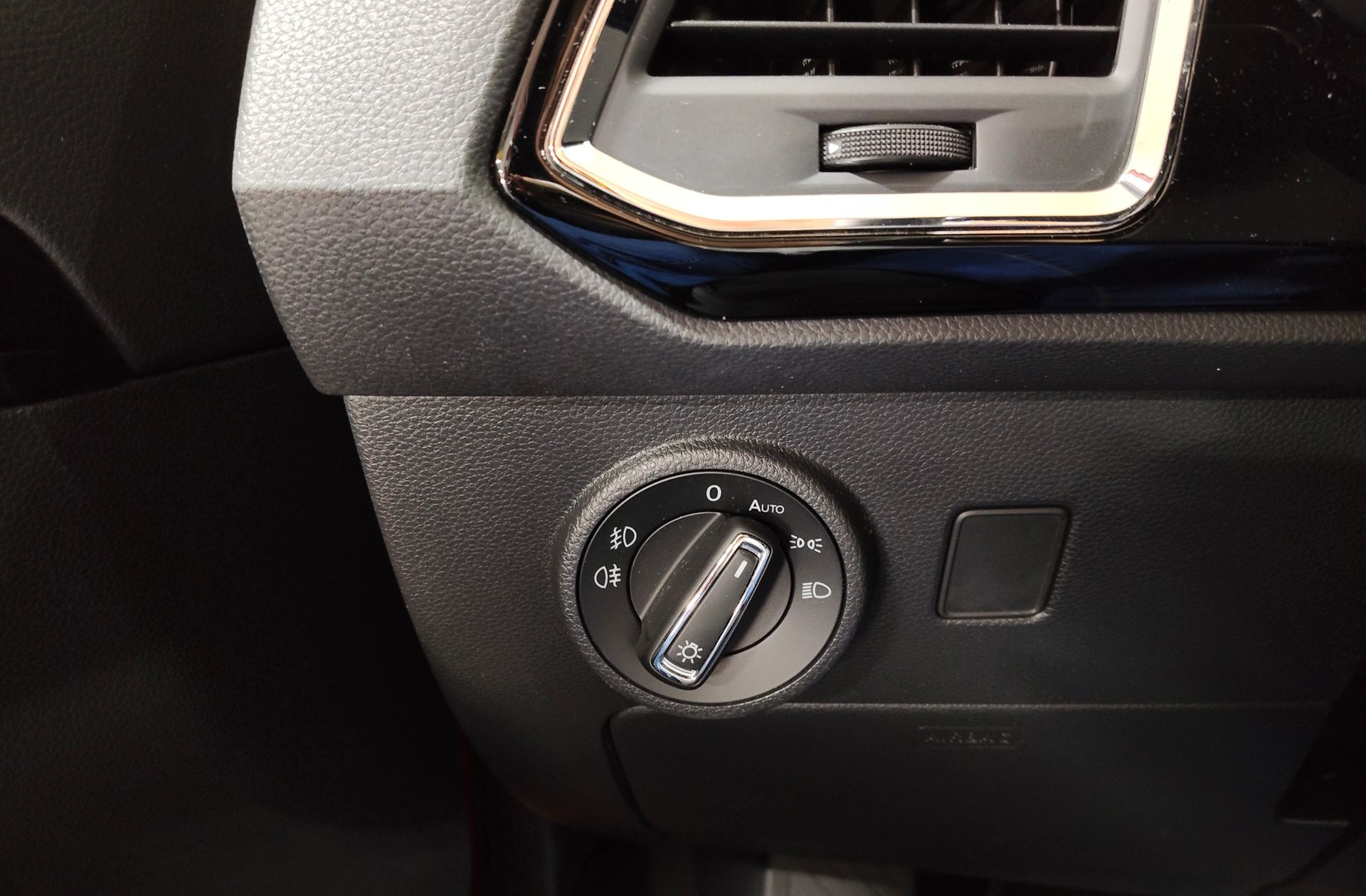 SEAT Ateca 1.4 EcoTSI Xcellence DSG - foto 12