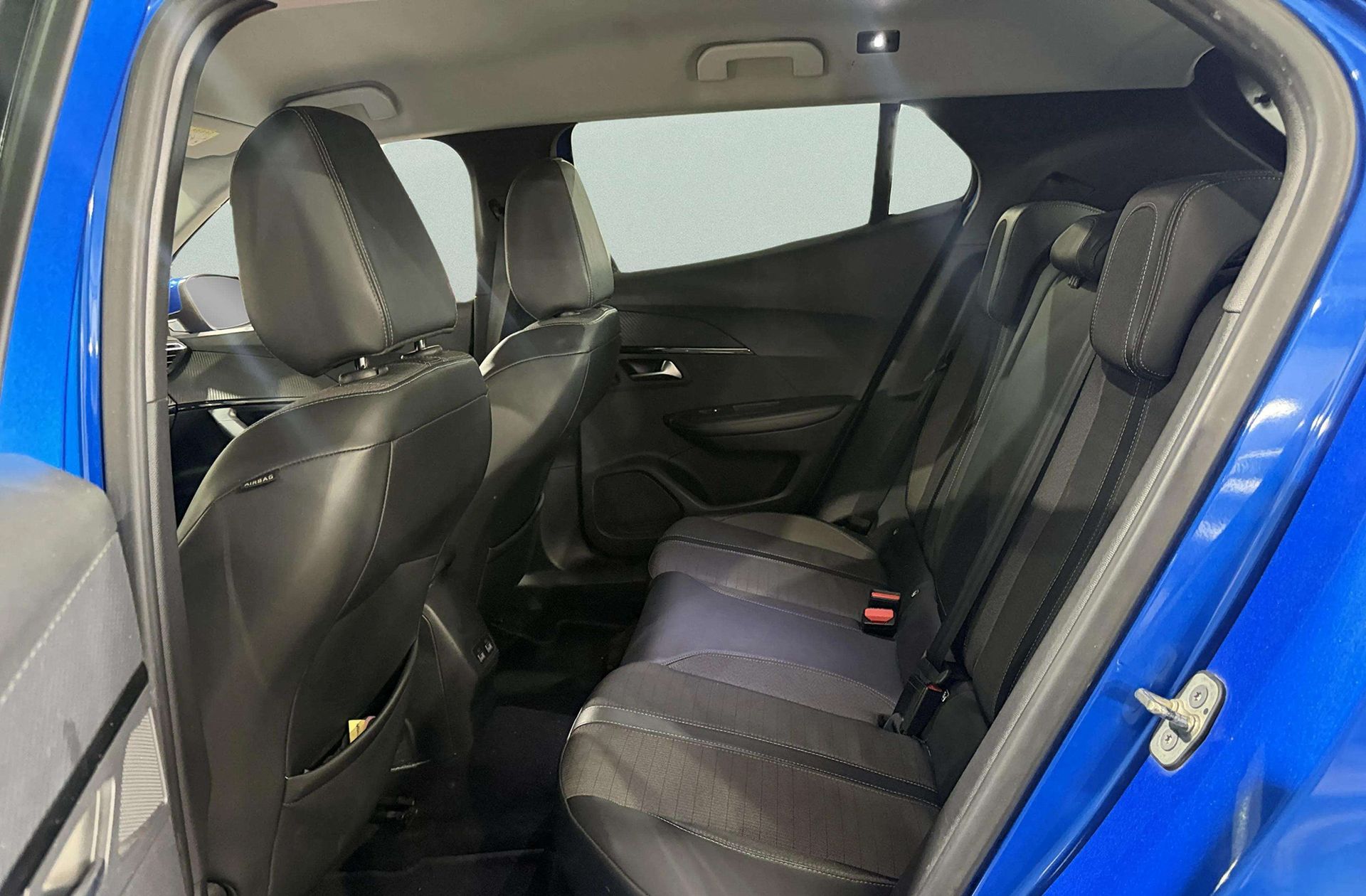 Peugeot 2008 PureTech 100 Allure Pack - foto 13