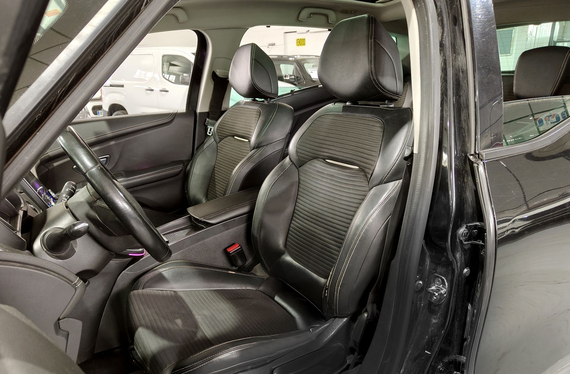 Renault Scénic Zen TCe GPF - foto 12
