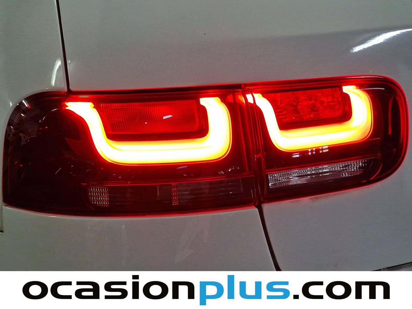 Equipamiento del Citroën C4 Cactus Citroën C4 Cactus BlueHDi 100 S&S Shine (102 CV)