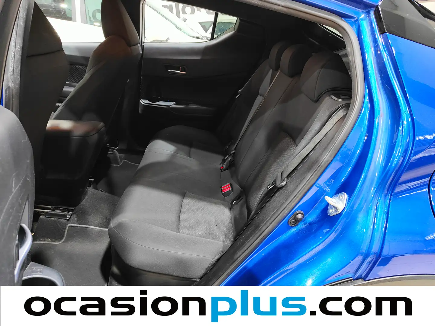 Foto Toyota C-HR Toyota C-HR 1.8 125H Advance (122 CV)